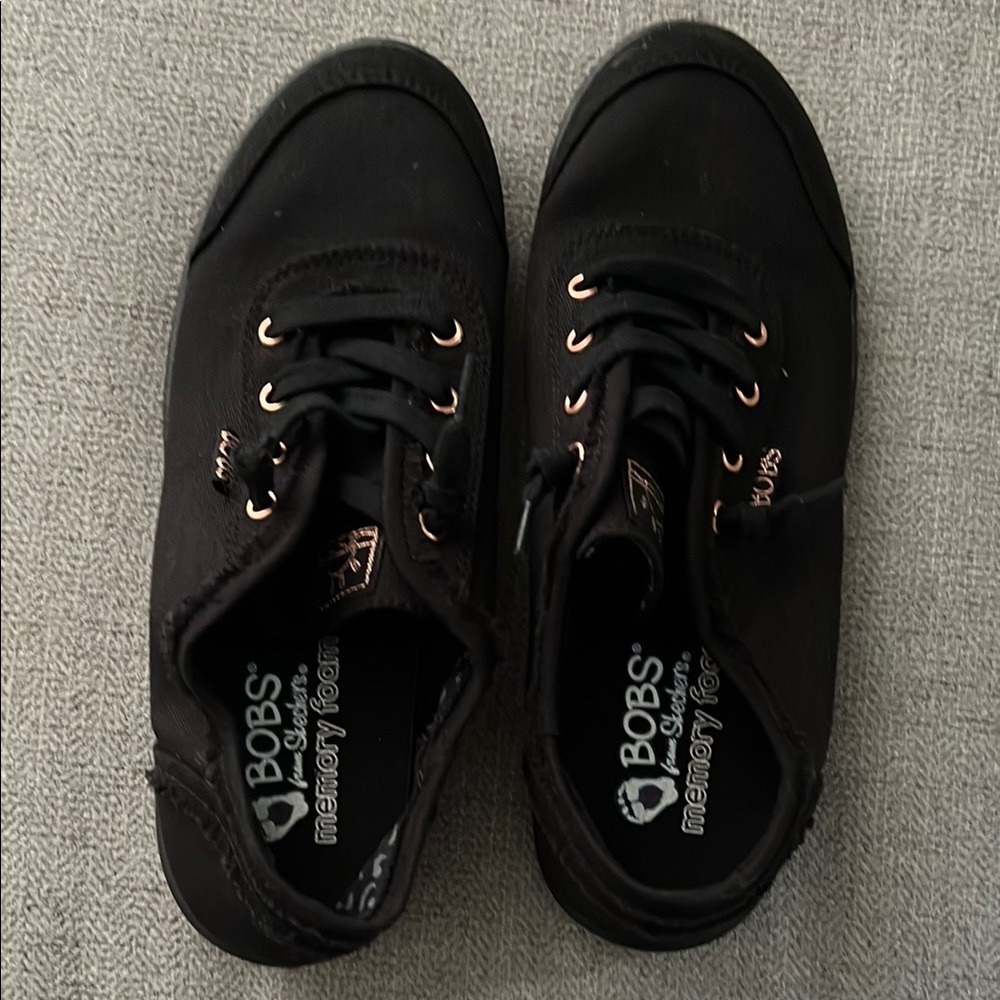 Skechers Black Sneakers Classic Low-Top Design